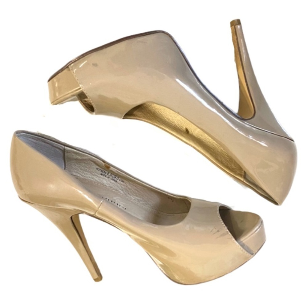 Chinese Laundry hotness nude peep toe heels 8.5